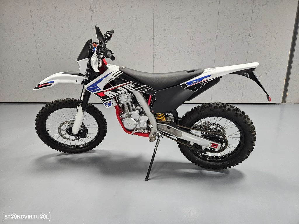 AJP 125 SPR Enduro — 4