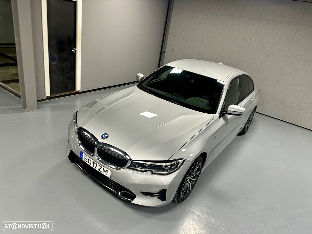 BMW 330 e Aut. Sport Line — 4