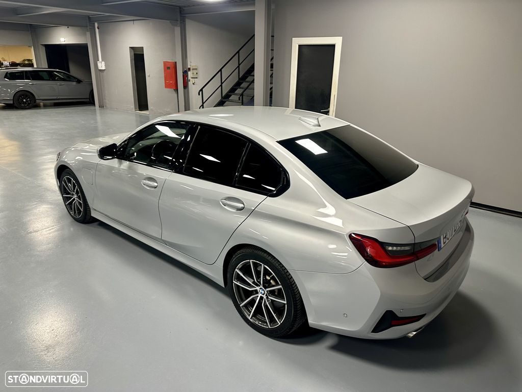 BMW 330 e Aut. Sport Line — 6
