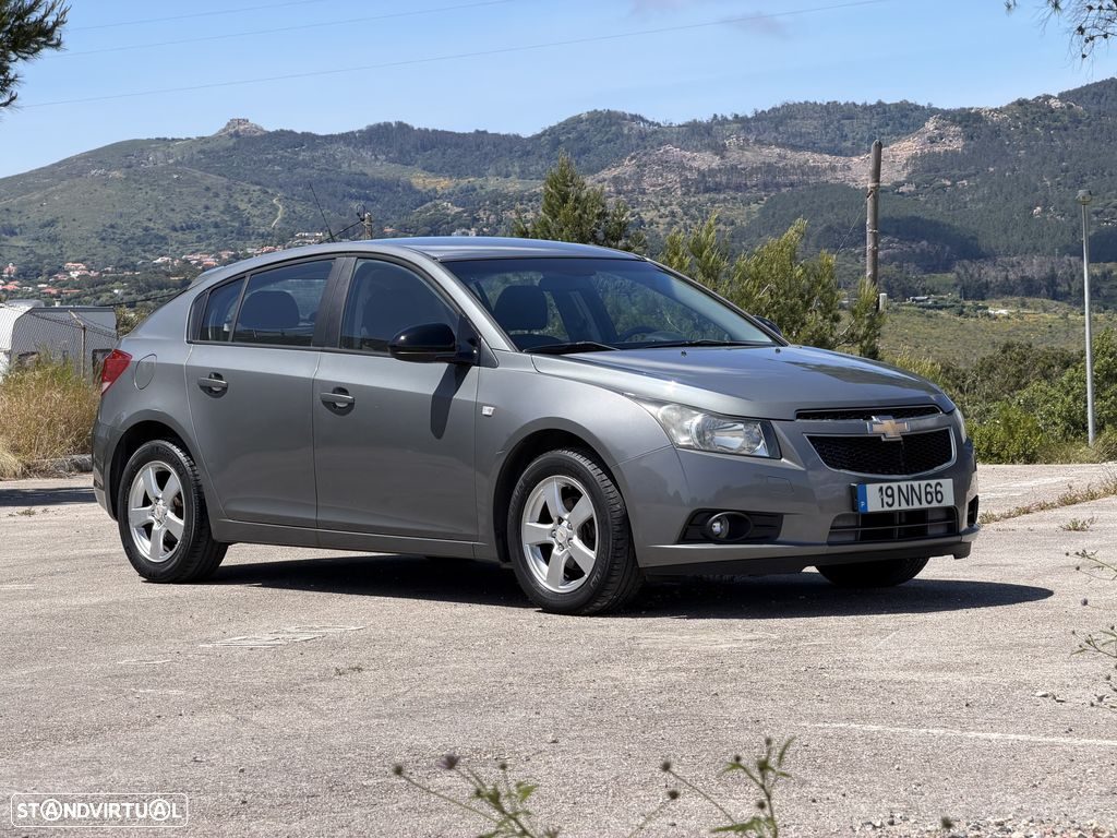 Chevrolet Cruze 1.6 LT — 8