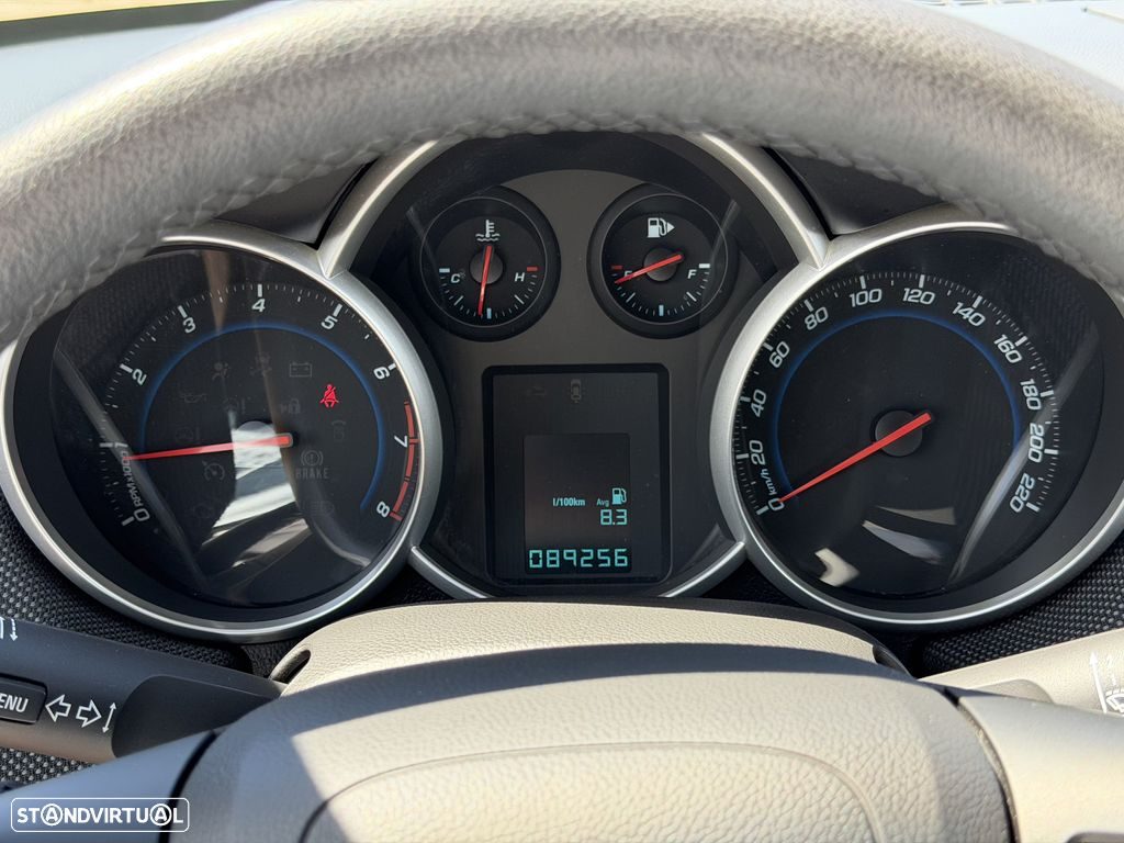Chevrolet Cruze 1.6 LT — 15