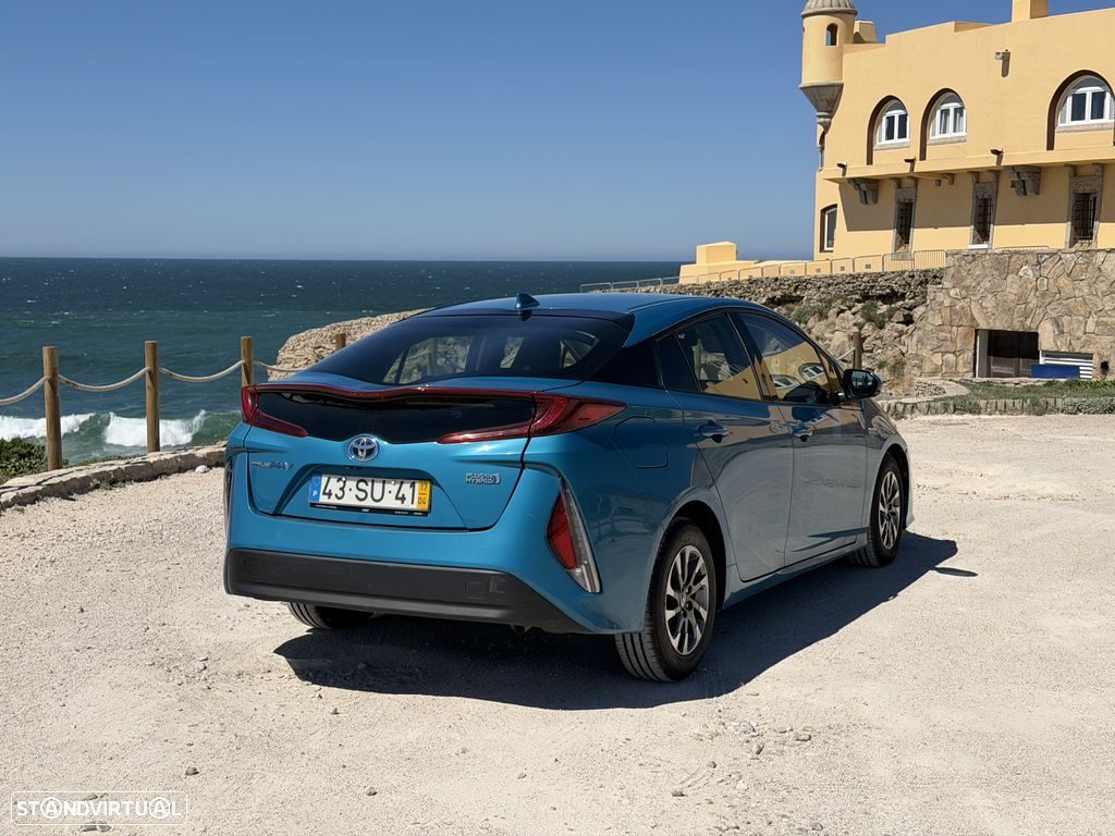 Toyota Prius 1.8 Plug-In Premium — 7