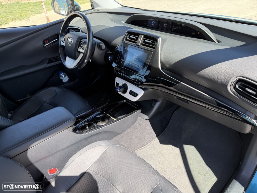 Toyota Prius 1.8 Plug-In Premium — 13