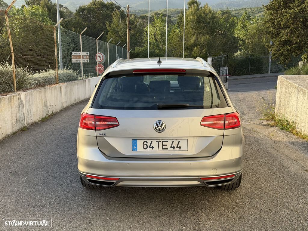 VW Passat Variant — 4