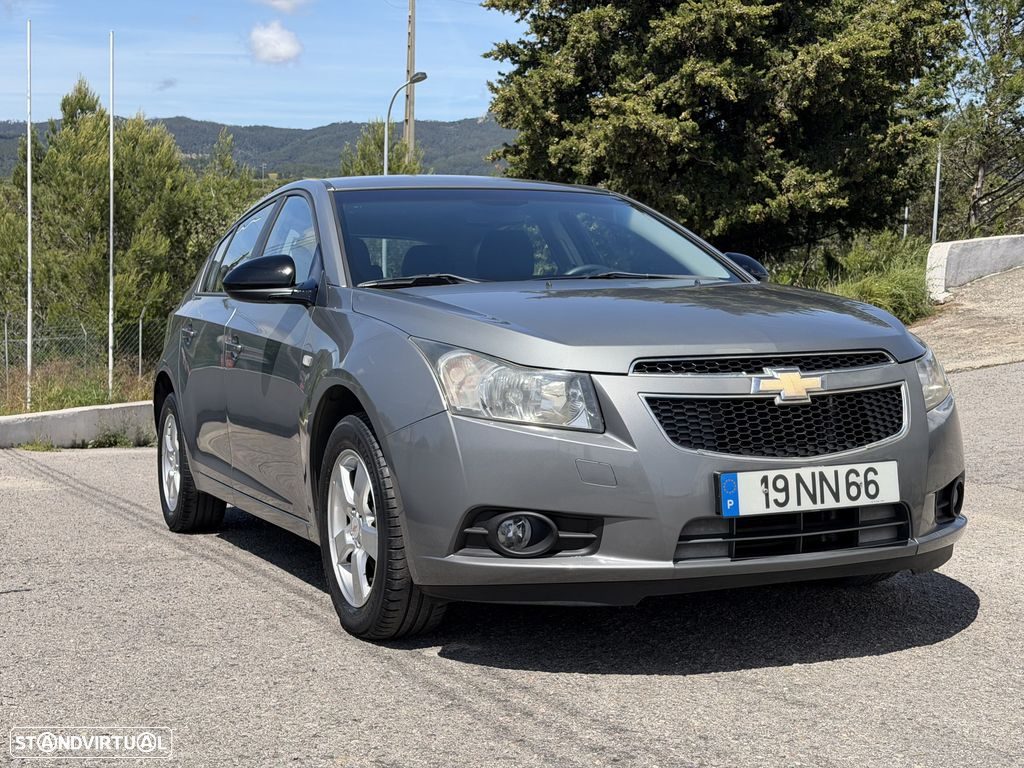 Chevrolet Cruze 1.6 LT