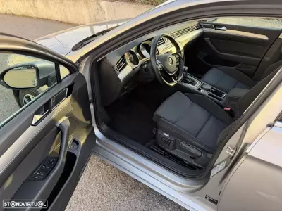 VW Passat Variant 2017 (11/15)